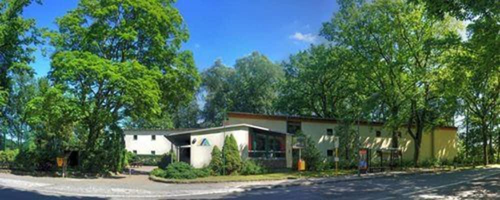 Jugendherberge Ernst Reuter Glienicke/Nordbahn ภายนอก รูปภาพ